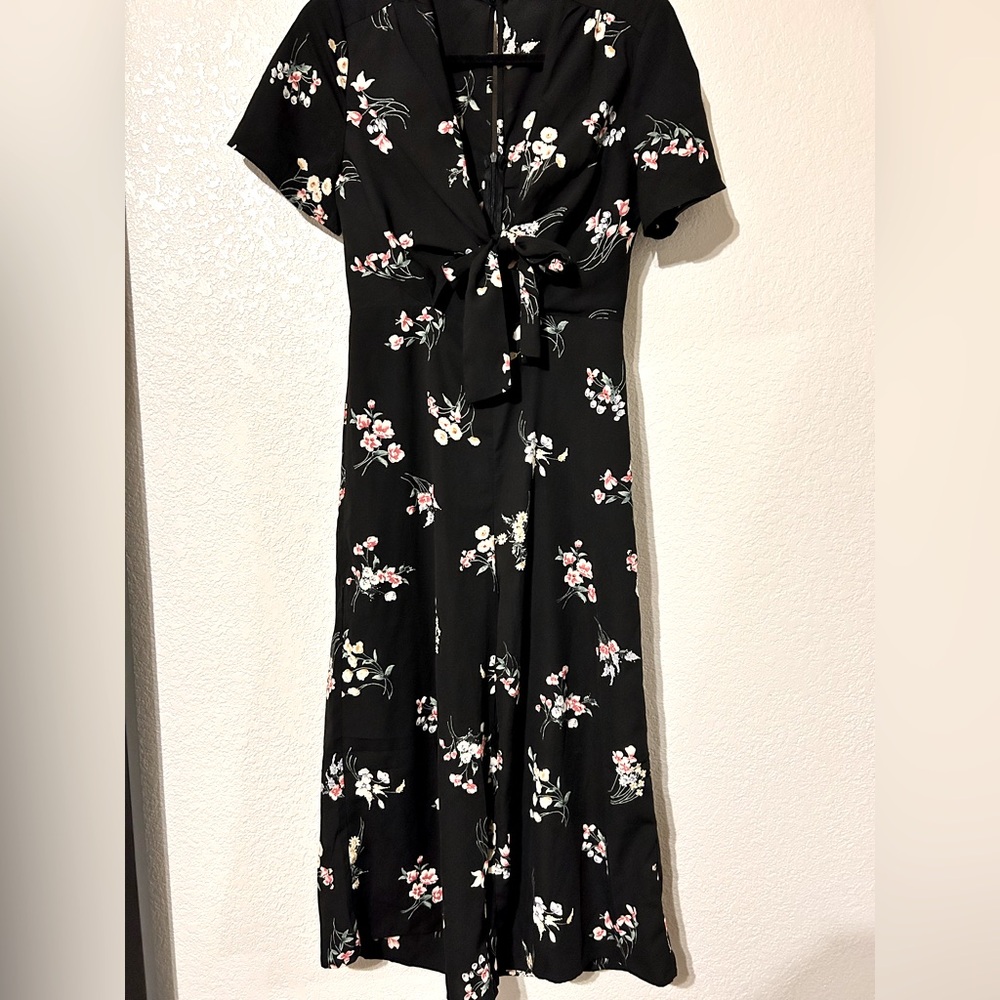 Lush Wide leg Floral Jumpsuit with front Tie.